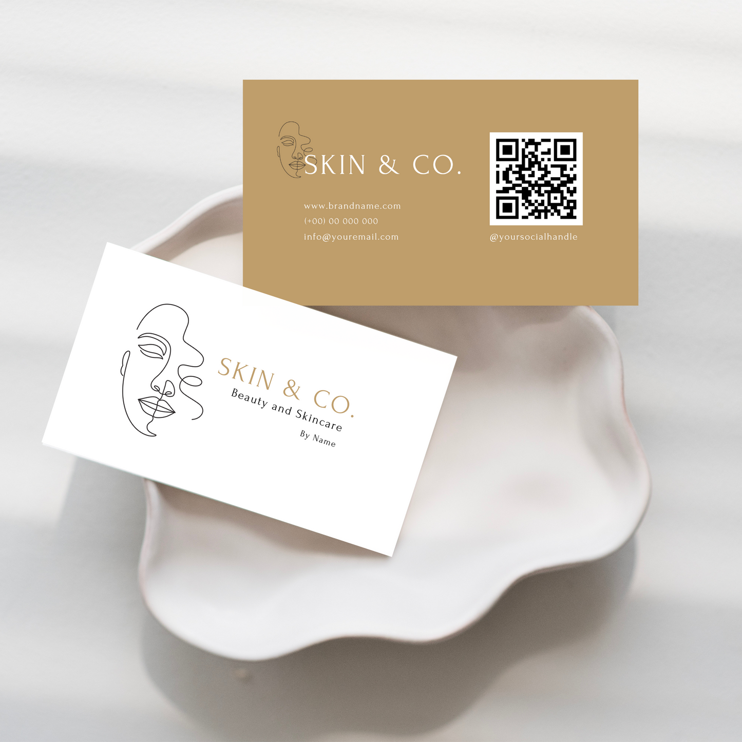 Exclusief visitekaartjes met moderne designs en QR-code